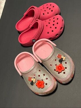CROCS Kids' Button Clog Duo in Hot Pink and Silver with Minnie Accents